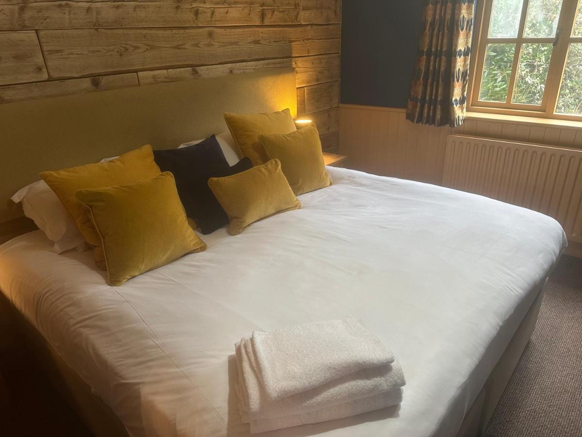 Blazing Donkey Countryside Retreat Hotel Sandwich Bagian luar foto