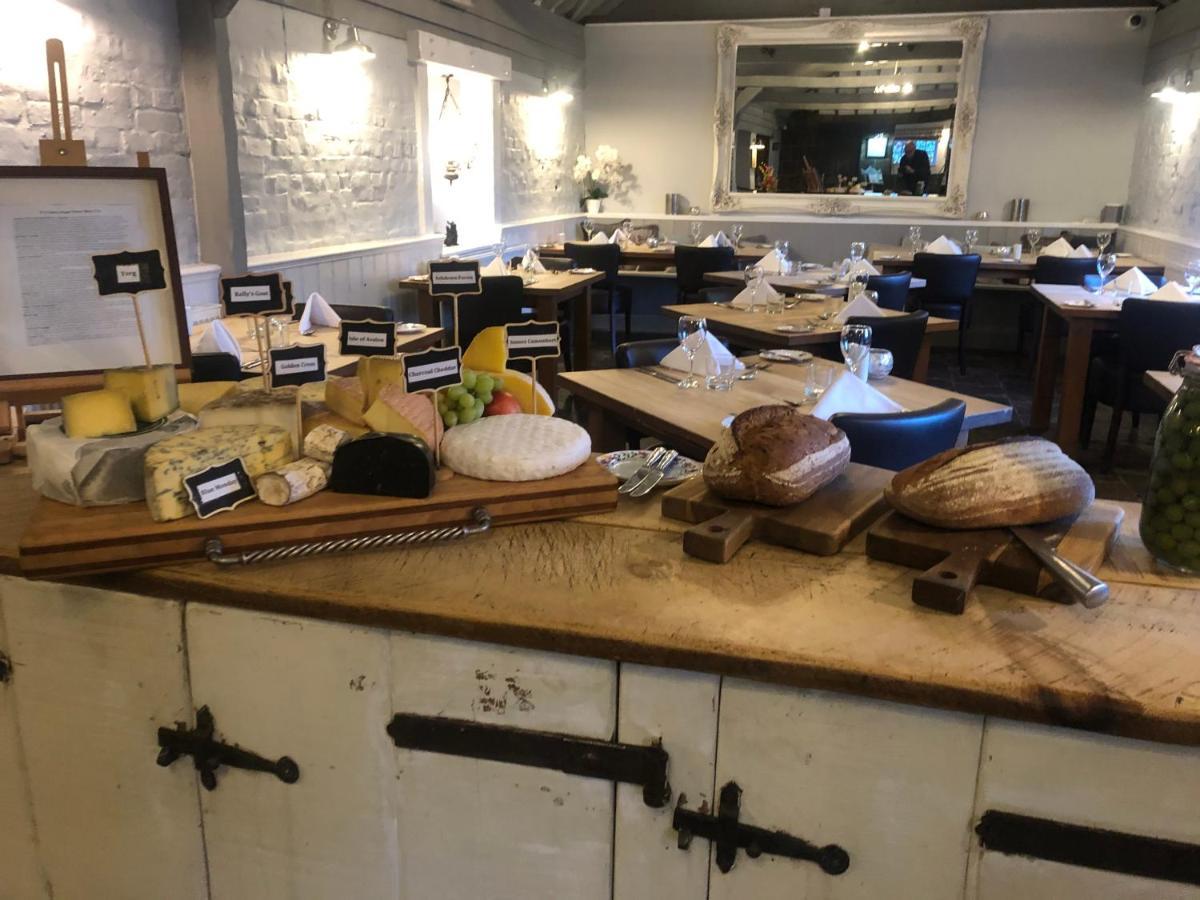 Blazing Donkey Countryside Retreat Hotel Sandwich Bagian luar foto