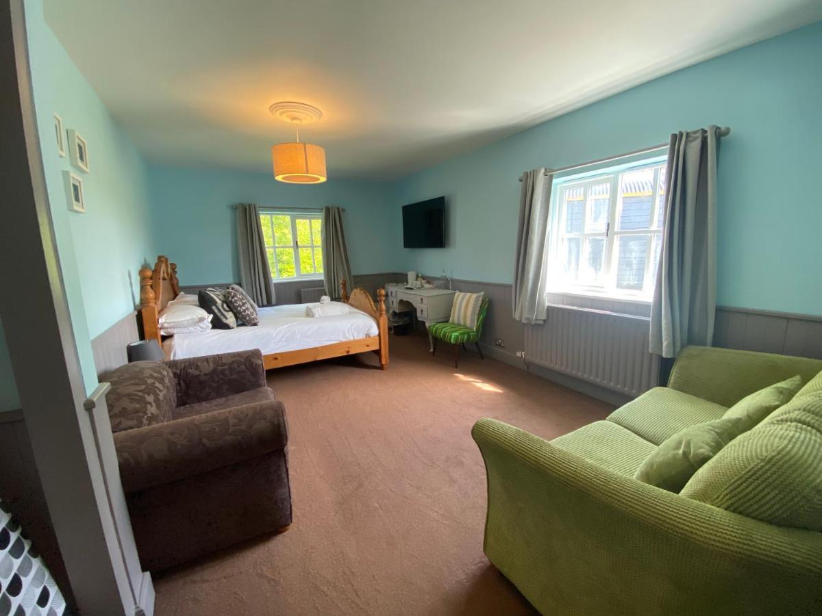 Blazing Donkey Countryside Retreat Hotel Sandwich Bagian luar foto