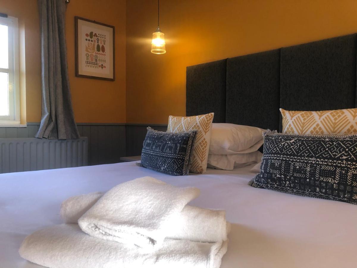 Blazing Donkey Countryside Retreat Hotel Sandwich Bagian luar foto