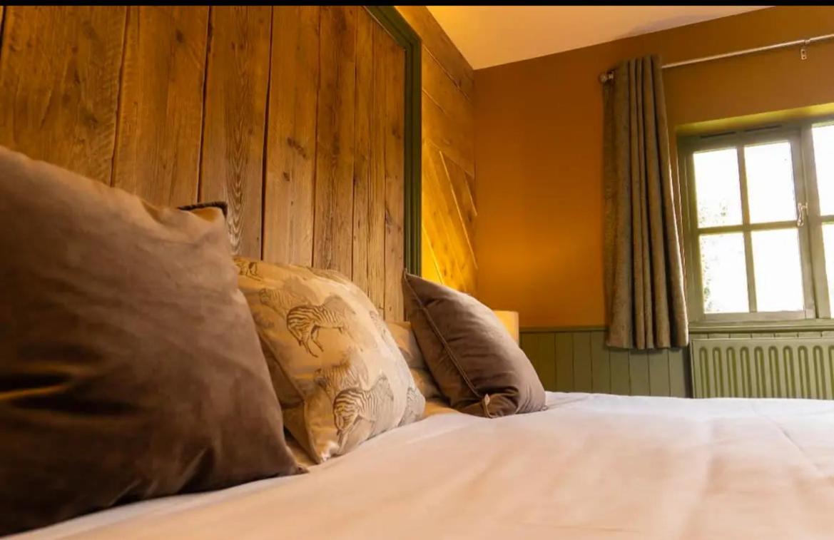 Blazing Donkey Countryside Retreat Hotel Sandwich Bagian luar foto