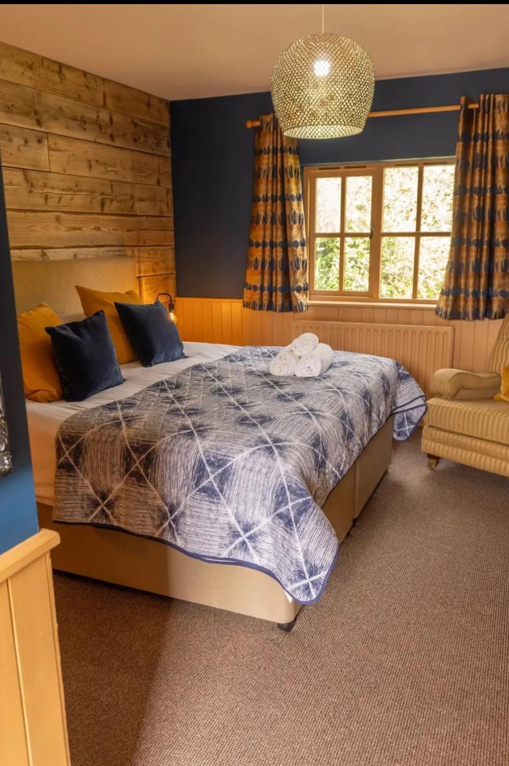 Blazing Donkey Countryside Retreat Hotel Sandwich Bagian luar foto